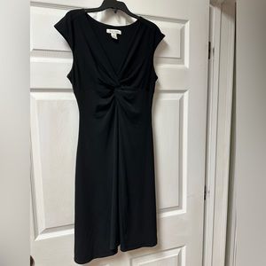 White House Black Market, simple, classic, sleeveless, vneck black dress, size 6
